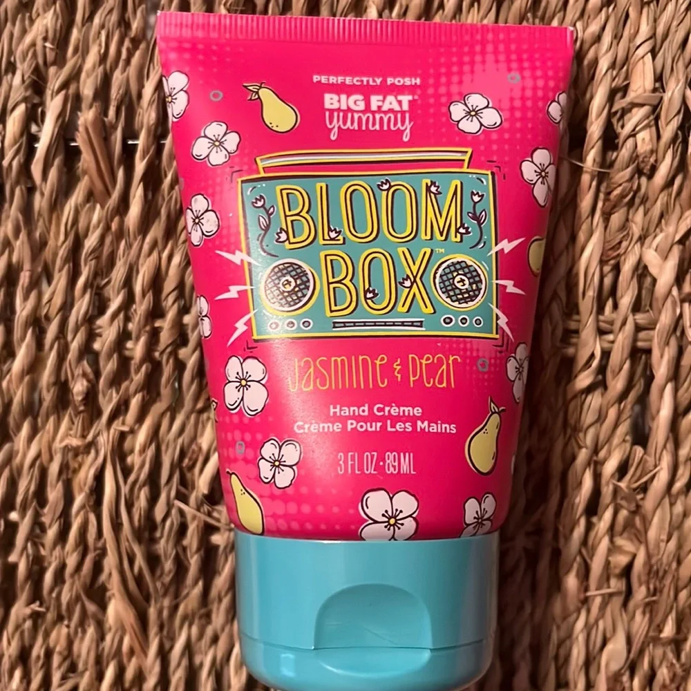 Big Fat Yummy Hand Crème Bloom Box! - Picture 1 of 2